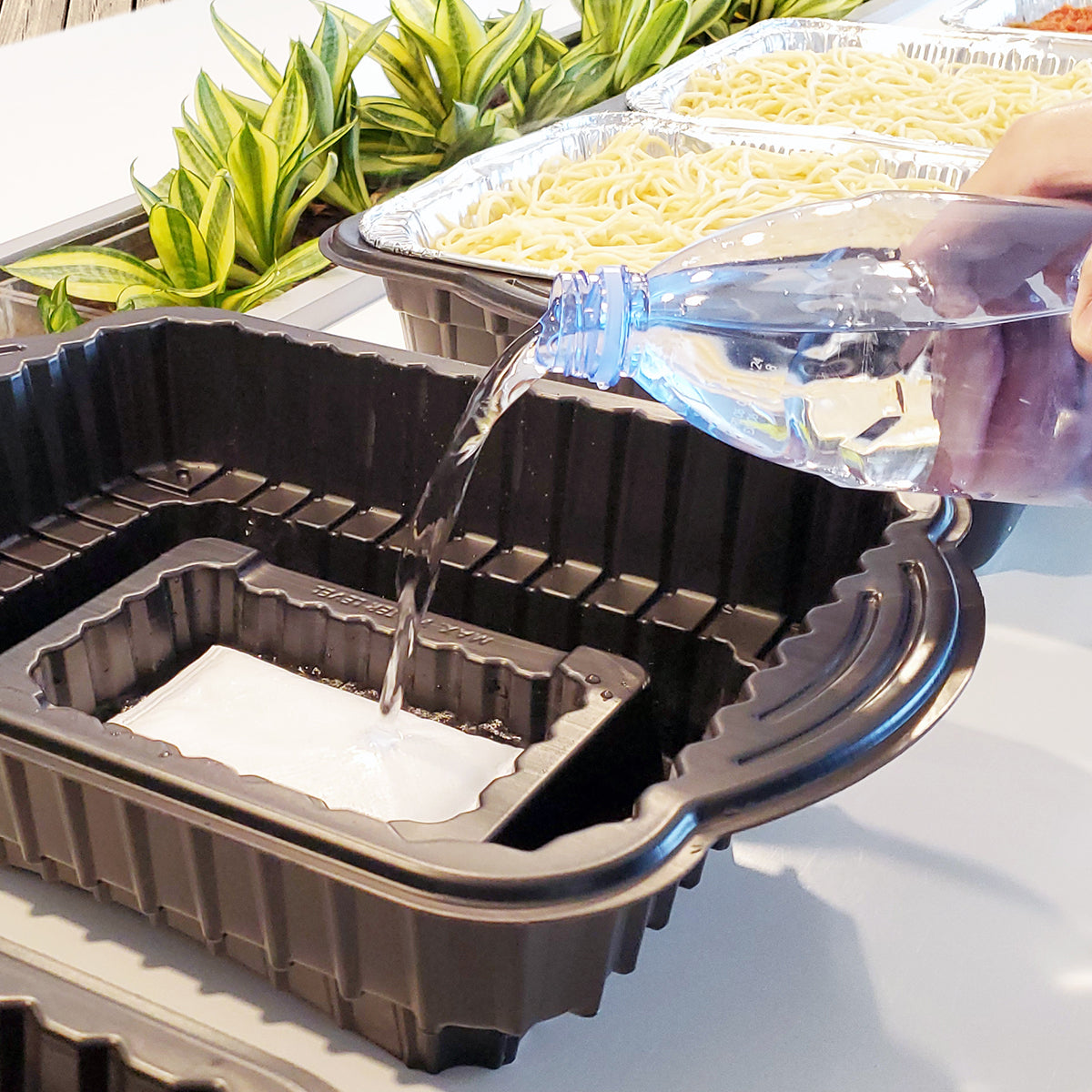 Vidacasa® latest redesign lightweight sturdy economical gastronorm sizing flameless buffet warming equipment.  Quick water activation with T30 Heat Blaster brings moist heat temperature 80ºC (146ºF) for 45 mins.