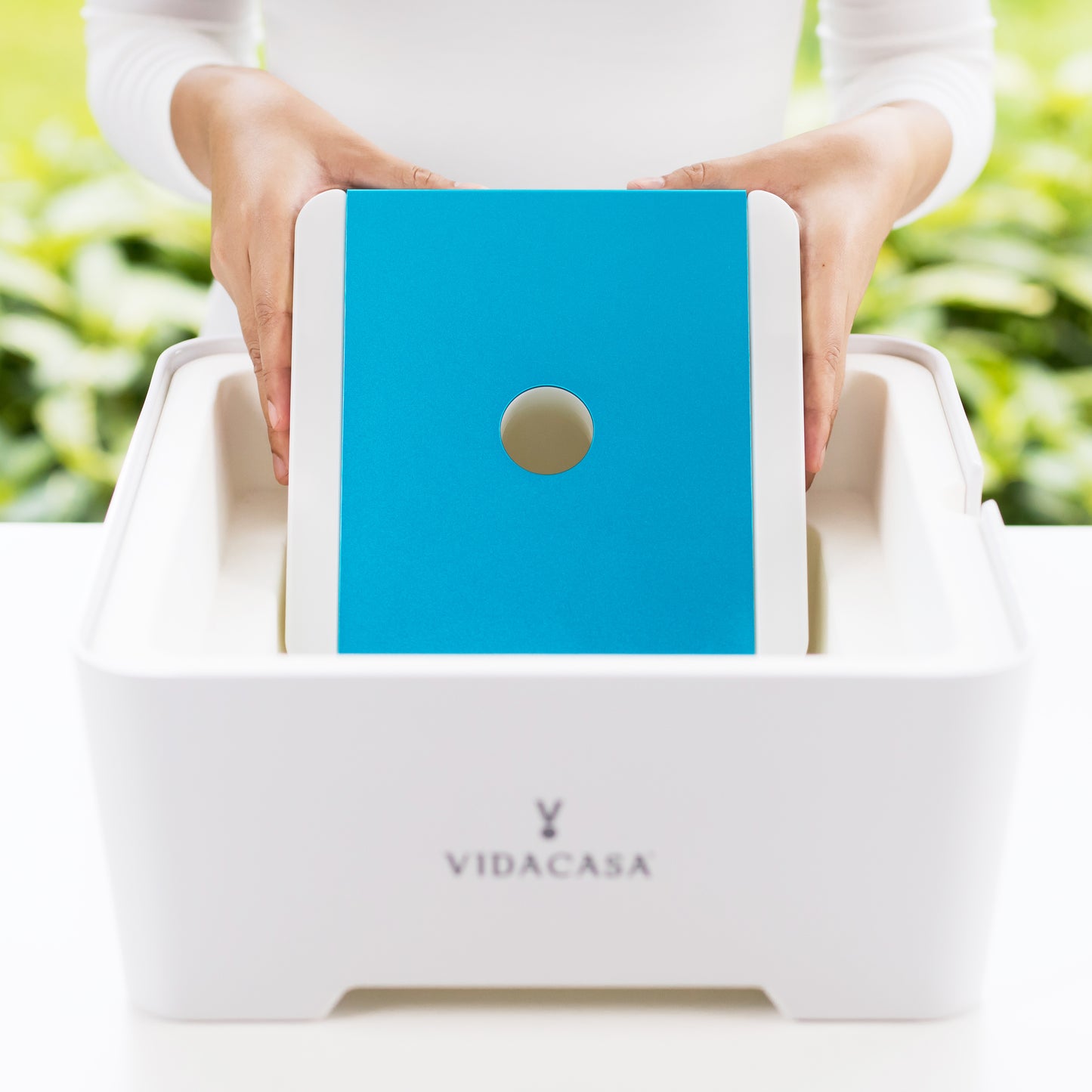 C1 is the best subzero cooling performing freeze pack that's available today. C1 can quickly satisfy today's many ice-free cooling needs. Its patented ultra-flat aluminum cooling design conveys flat, efficient passive cooling to untried performance levels.